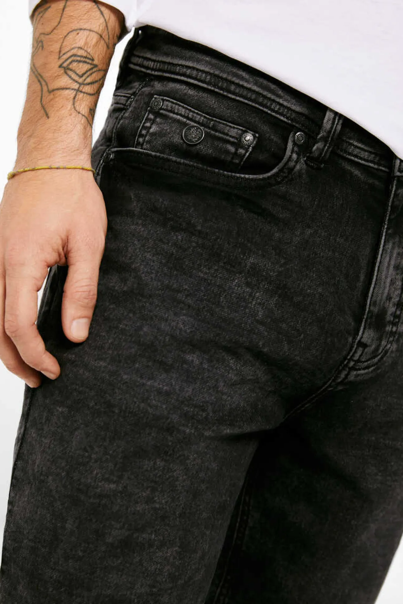 Bermuda Em Knit Denim Preto-Lavado