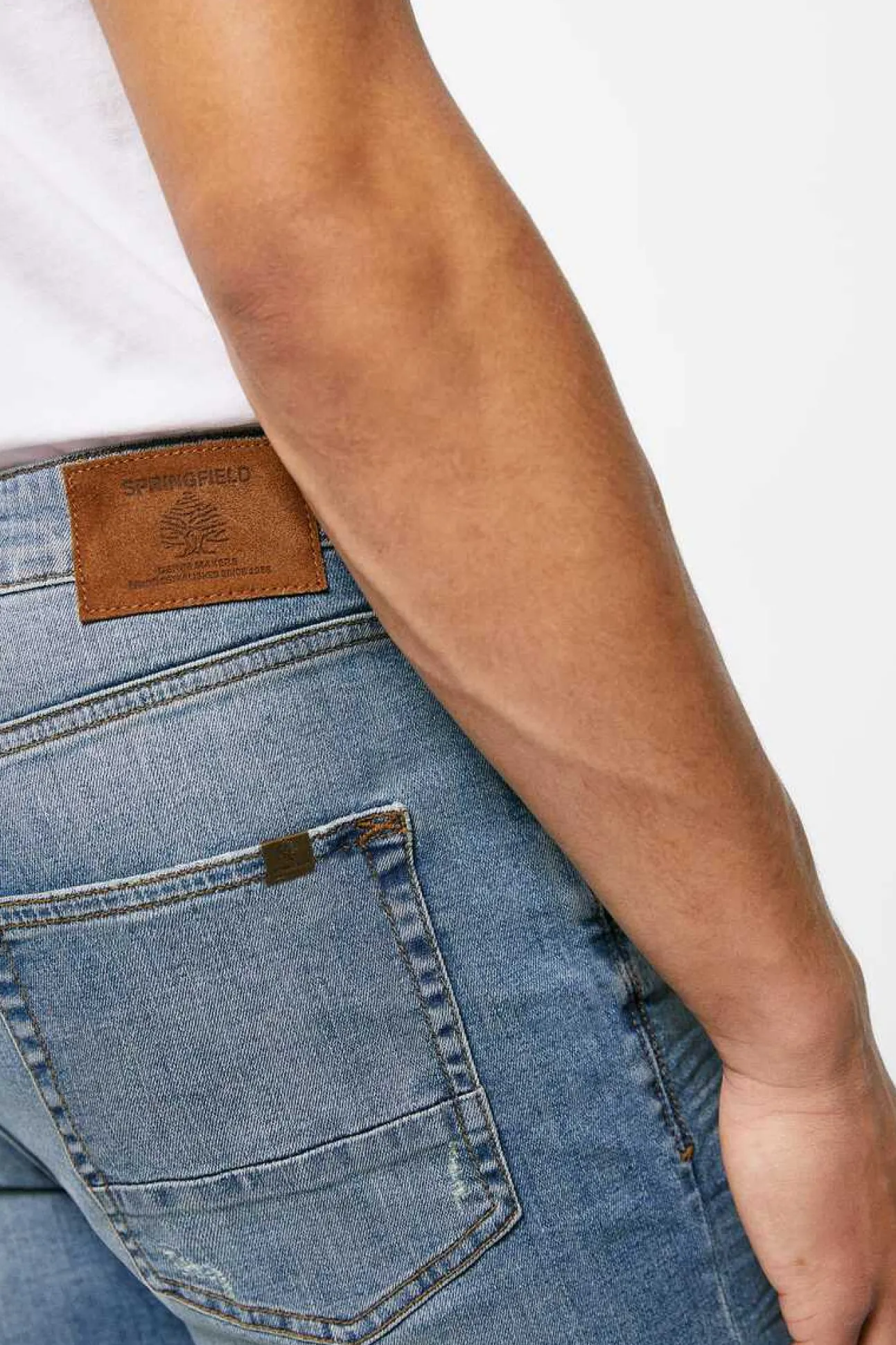 Bermudas Jeans Slim Lavagem Media-Escura