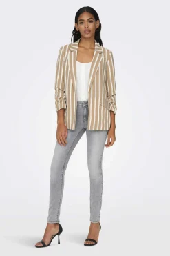 Blazer Com Manga Enrolada