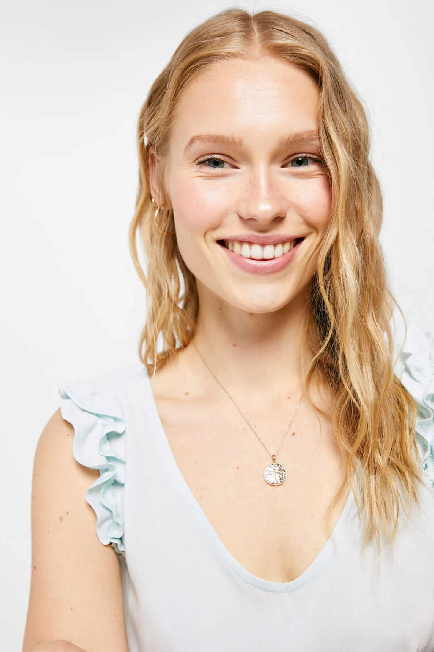 Blusa Bimateria Alcas Folhos