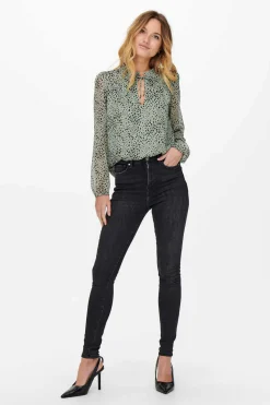 Blusa De Manga Comprida E Gola Perkins