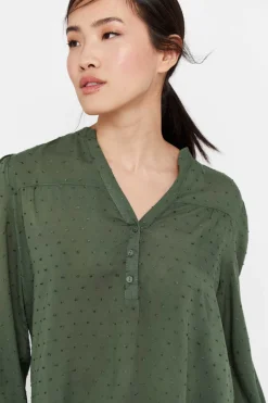 Blusa Em Tecido Plumeti