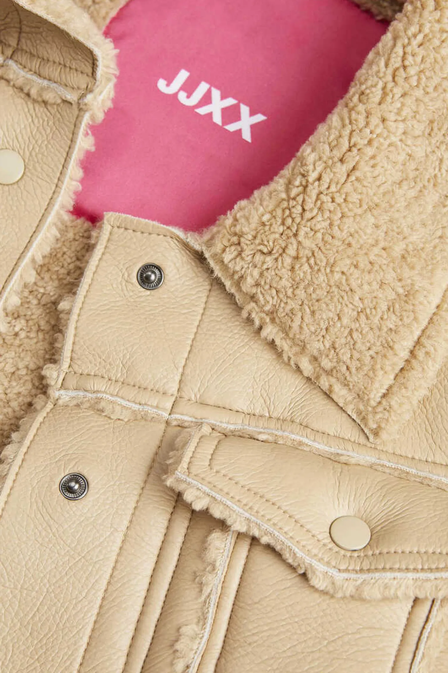 Blusao De Polipele Com Borrego