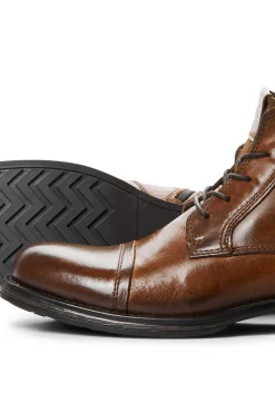 Bota Pele Sola Track