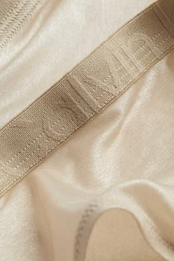 Brasileira Alta Future Shift Holiday