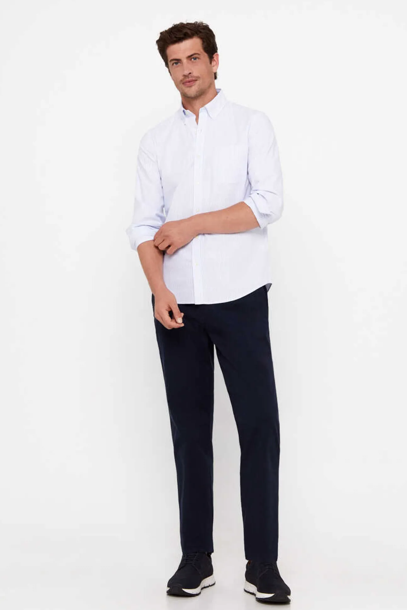 Calcas Chino Leves Classic Fit