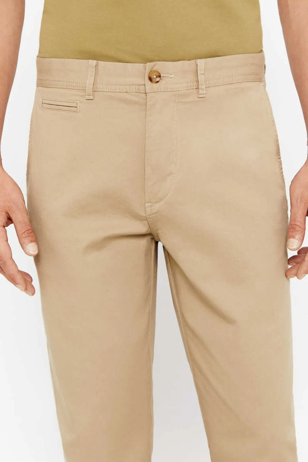 Calcas Chino Leves Classic Fit