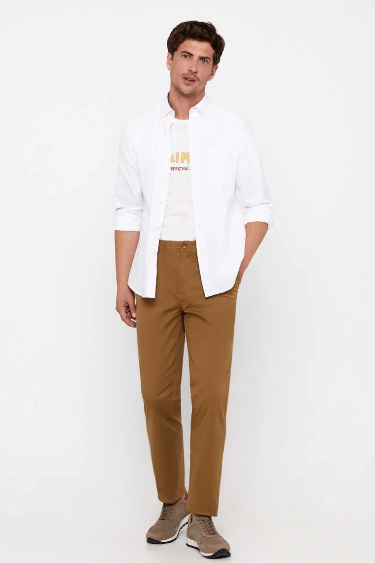 Calcas Chino Leves Classic Fit