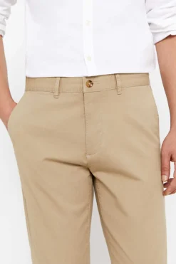 Calcas Chino Leves Regular Fit