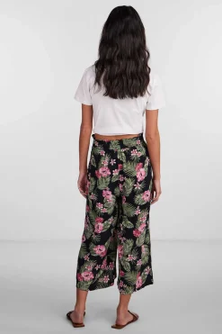 Calcas Em Forma De Culottes.