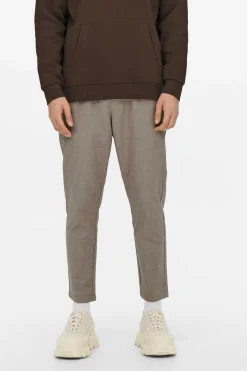 Calcas Fluidas Bainha Ajustada