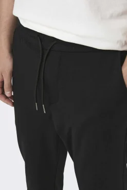 Calcas Fluidas Bainha Ajustada