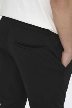 Calcas Fluidas Bainha Ajustada