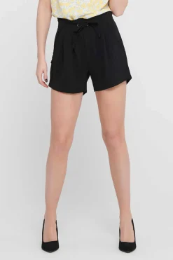 Calcoes Com Detalhe De Folhos