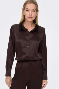 Camisa Acetinada Oversized