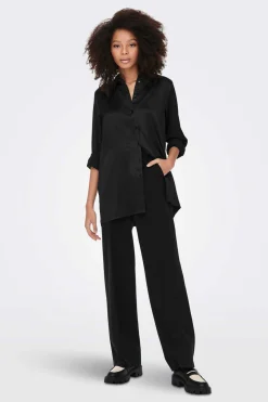 Camisa Acetinada Oversized