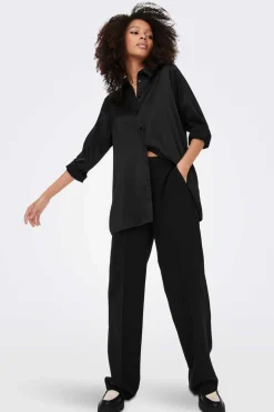 Camisa Acetinada Oversized