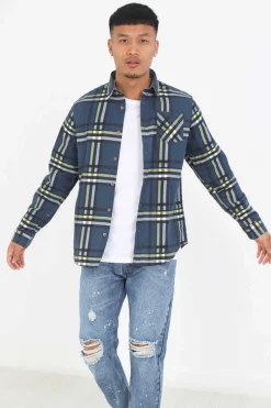 Camisa Aos Quadrados Com Bolso