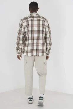 Camisa Aos Quadrados Com Dois Bolsos