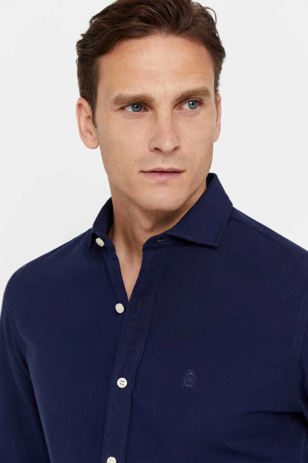 Camisa Oxford Liso Corte Slim