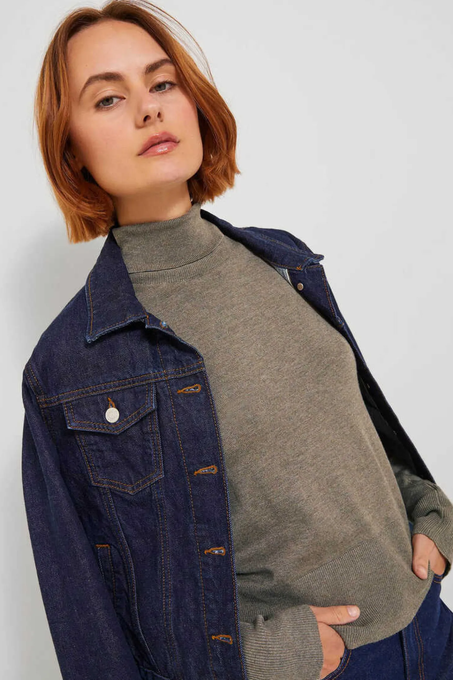 Camisola De Malha Com Gola Dobrada