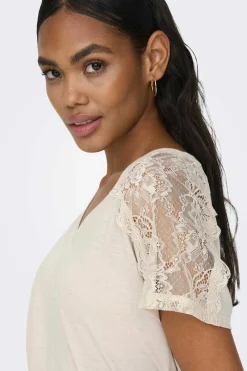 Camisola Renda Ombros