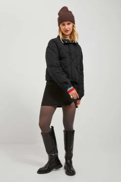 Casaco Acolchoado Com Corte De Mulher