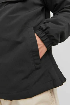 Casaco Anoraque Com Capuz