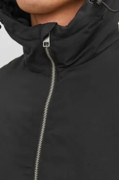 Casaco Anoraque Com Capuz