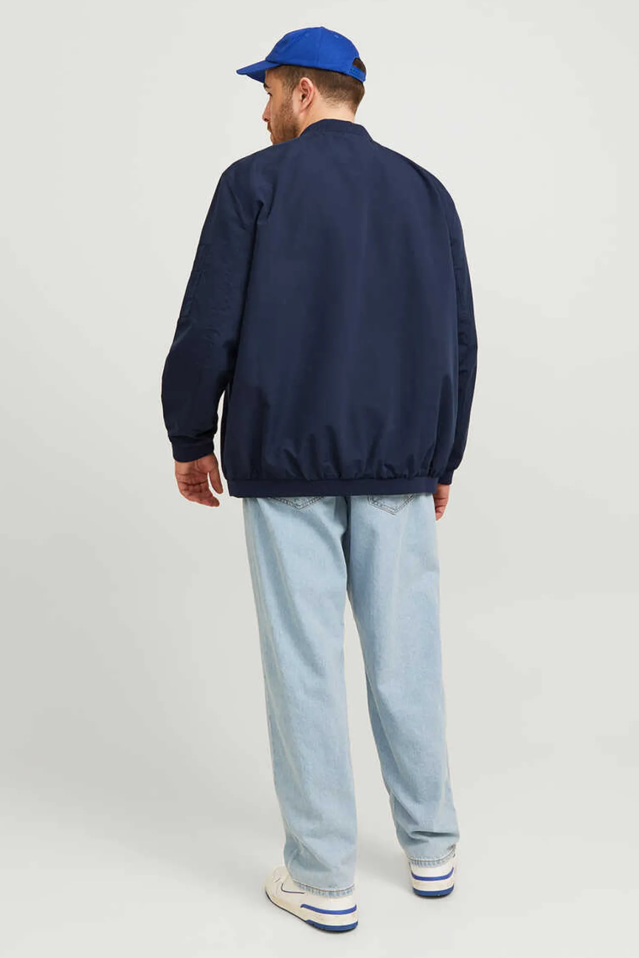 Casaco Bomber Leve Plus