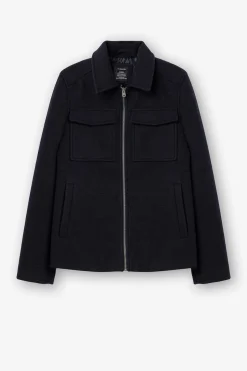 Casaco Com Bolsos A Frente