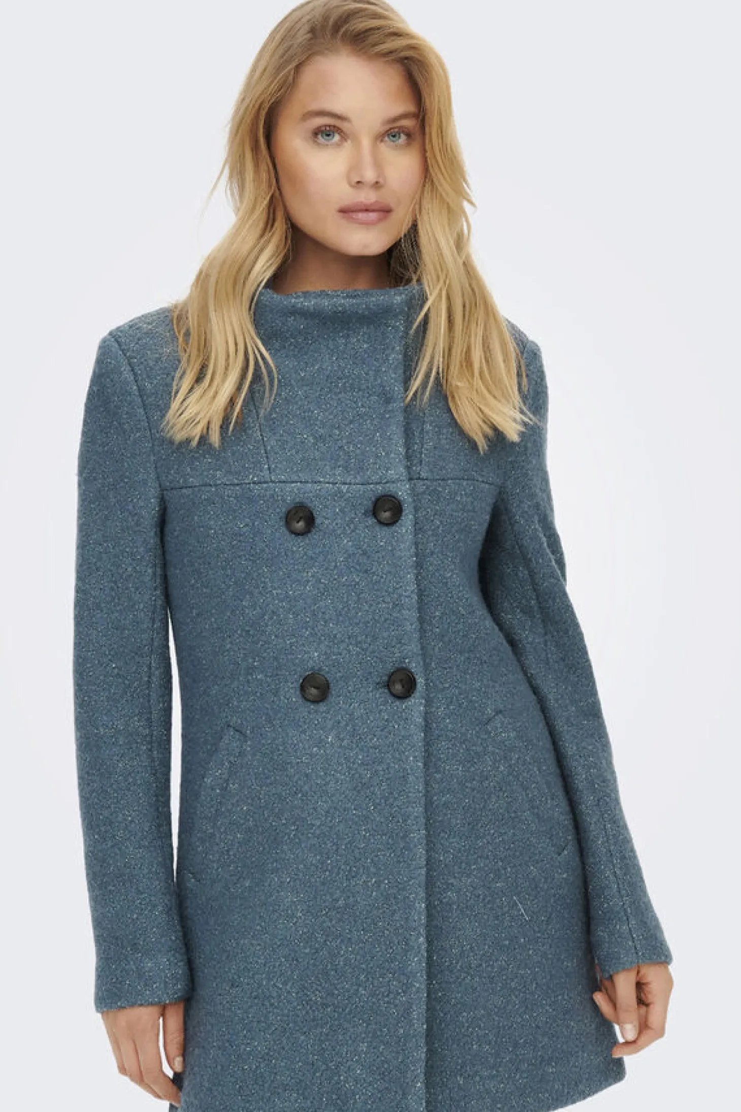 Casaco Comprido Com Botoes