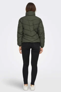 Casaco Curto Acolchoado