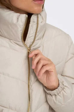 Casaco Curto Acolchoado