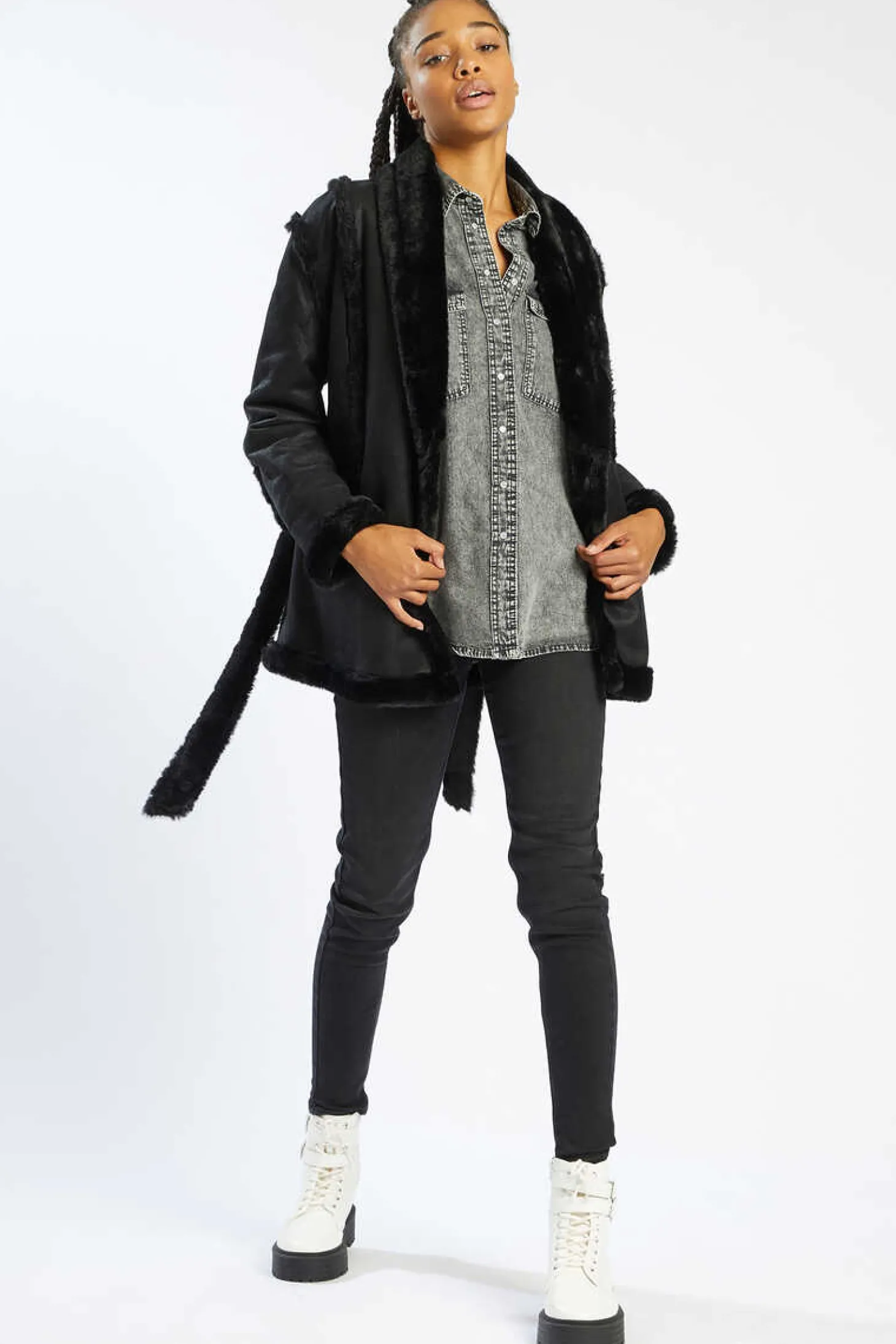 Casaco De Dois Tecidos Com Cinto