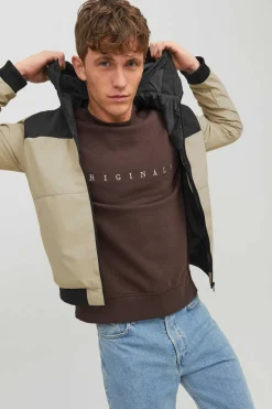 Casaco Leve Corta-Vento