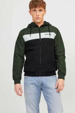 Casaco Leve Corta-Vento