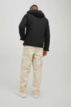 Casaco Tecnico Com Capuz