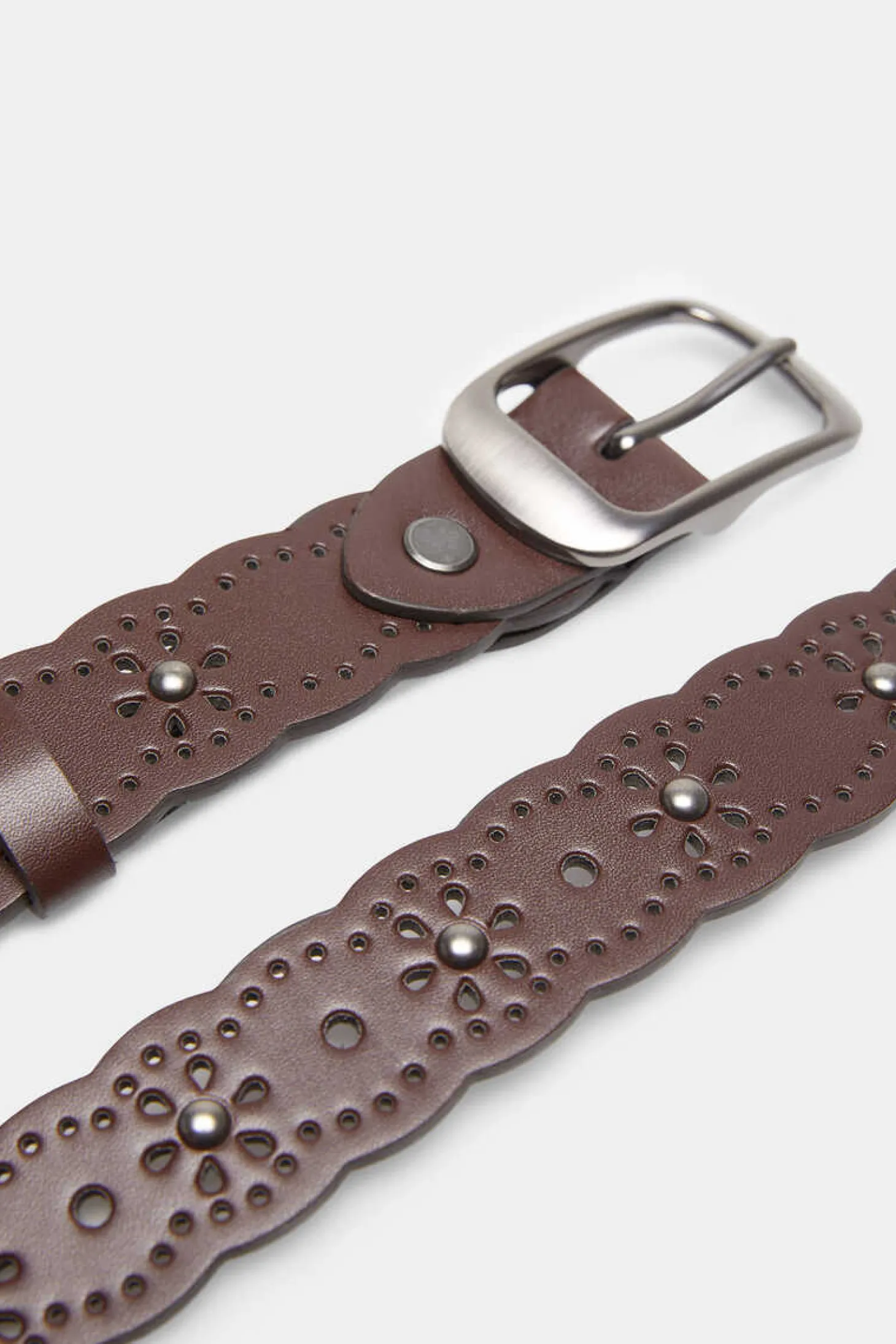 Cinto Perfurados Pedras