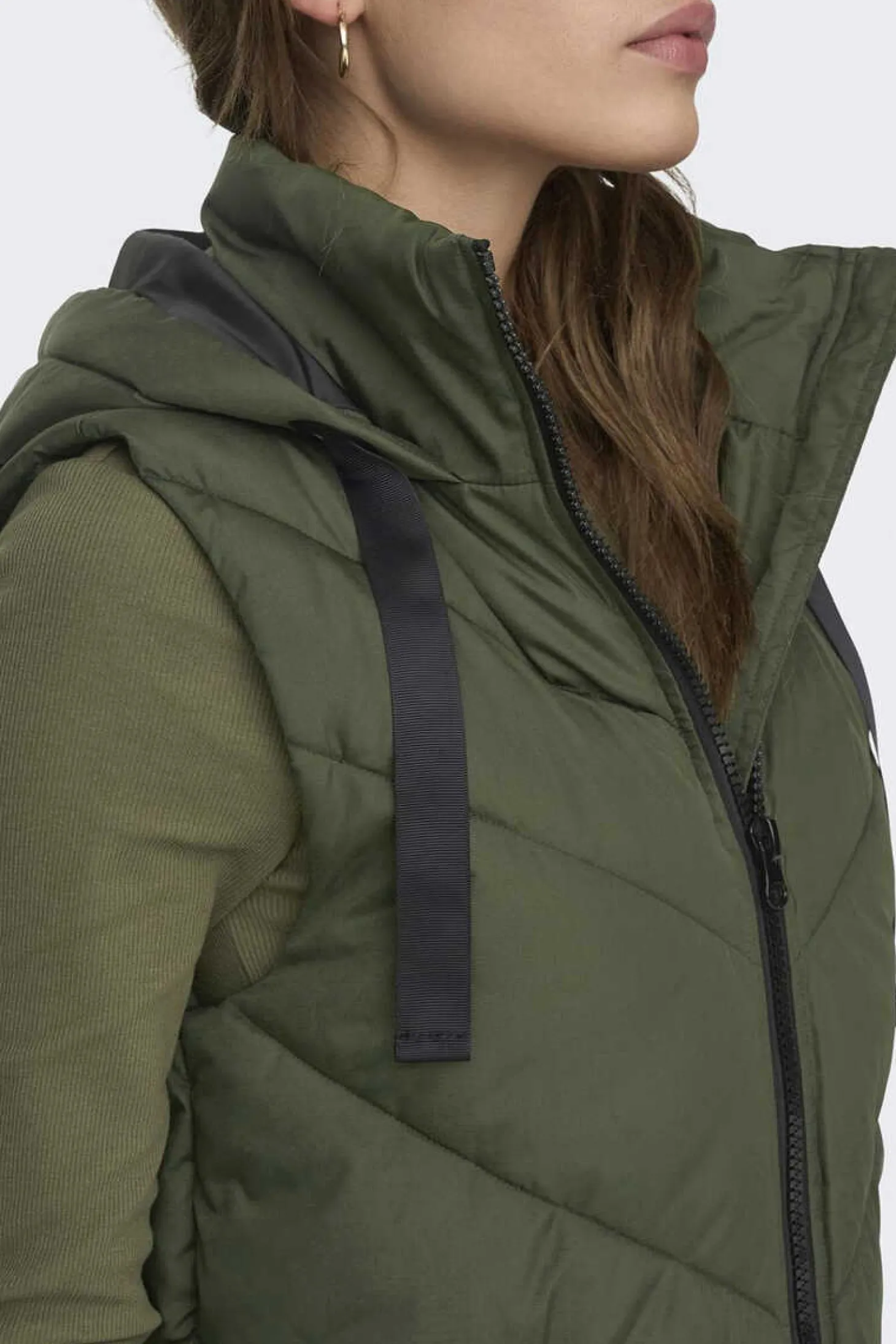 Colete Acolchoado Com Capuz