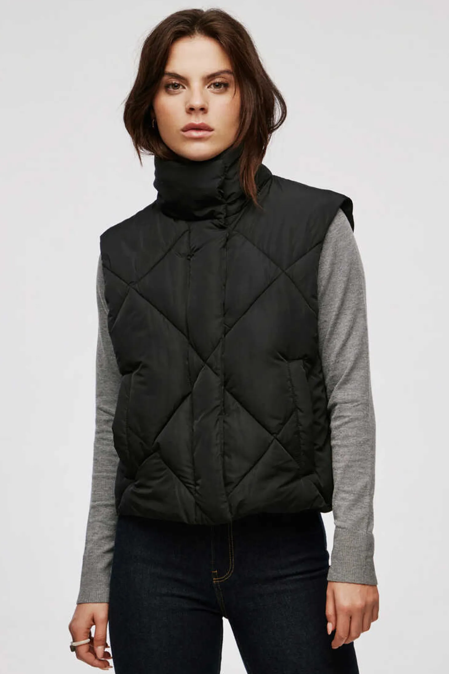 Colete Acolchoado Curto De Mulher