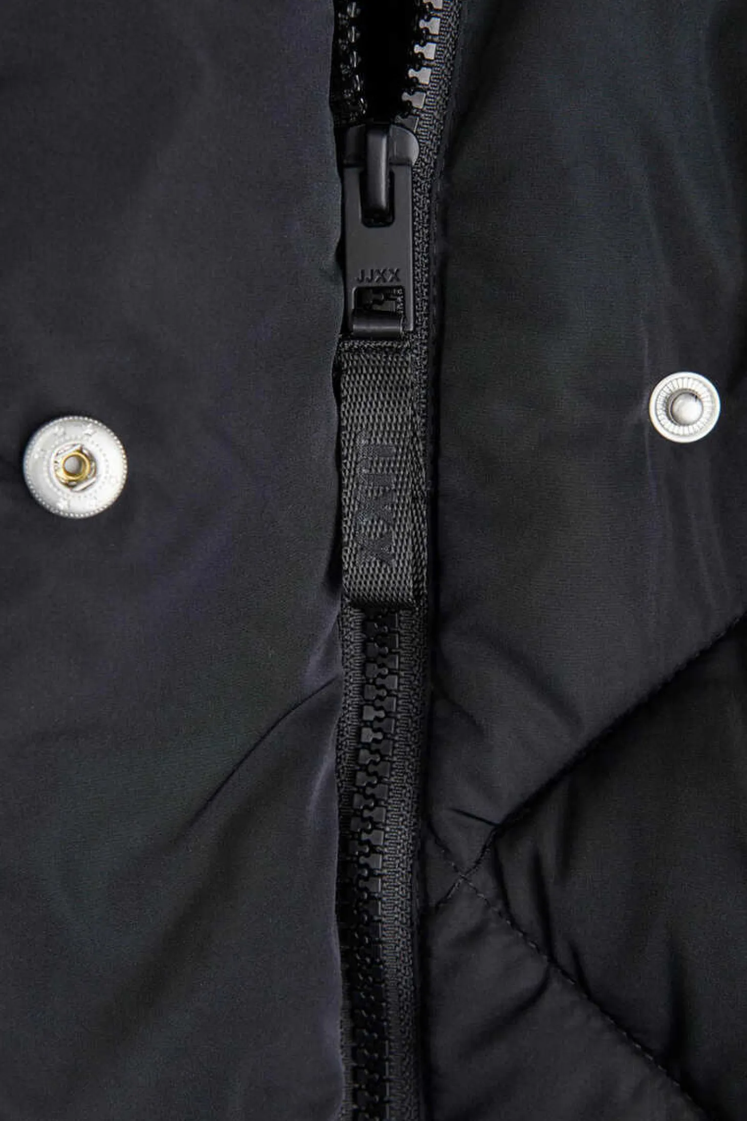 Colete Acolchoado Curto De Mulher