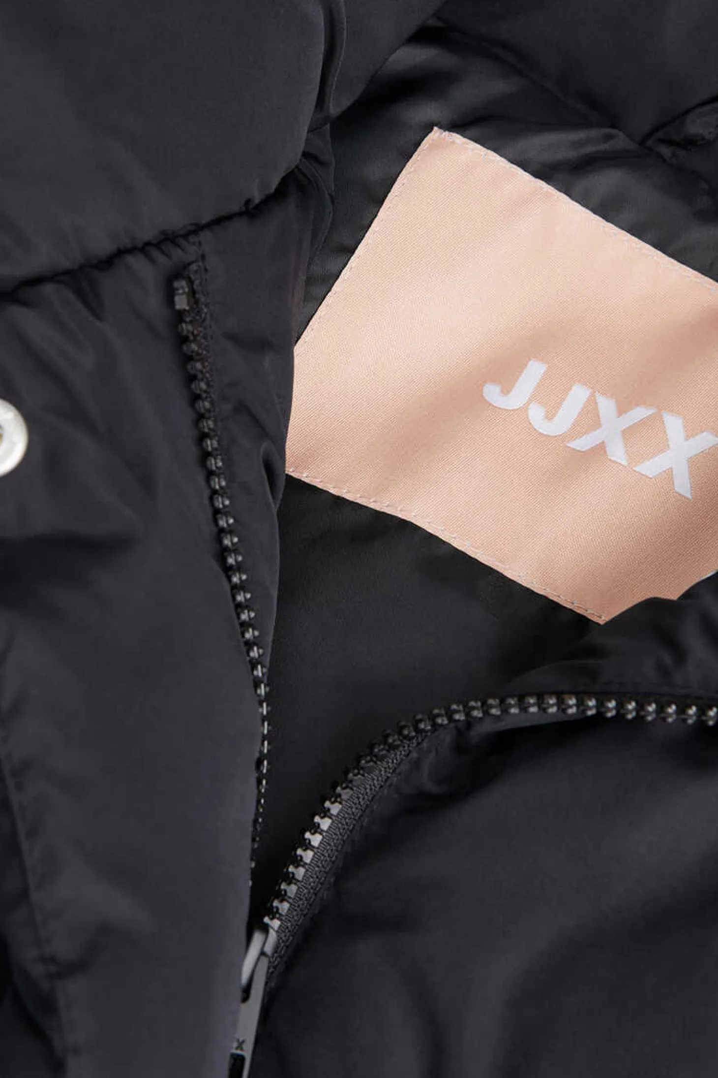 Colete Acolchoado Curto De Mulher