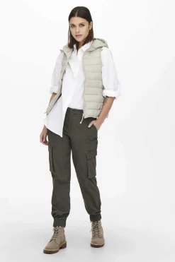 Colete De Mulher Ultraleve Com Capuz