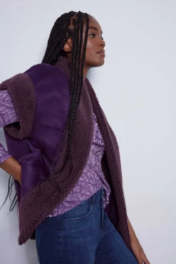 Colete Dupla Face Efeito Pelo