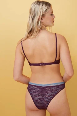 Cuequinha Brasileira Renda Franzido Bordeaux