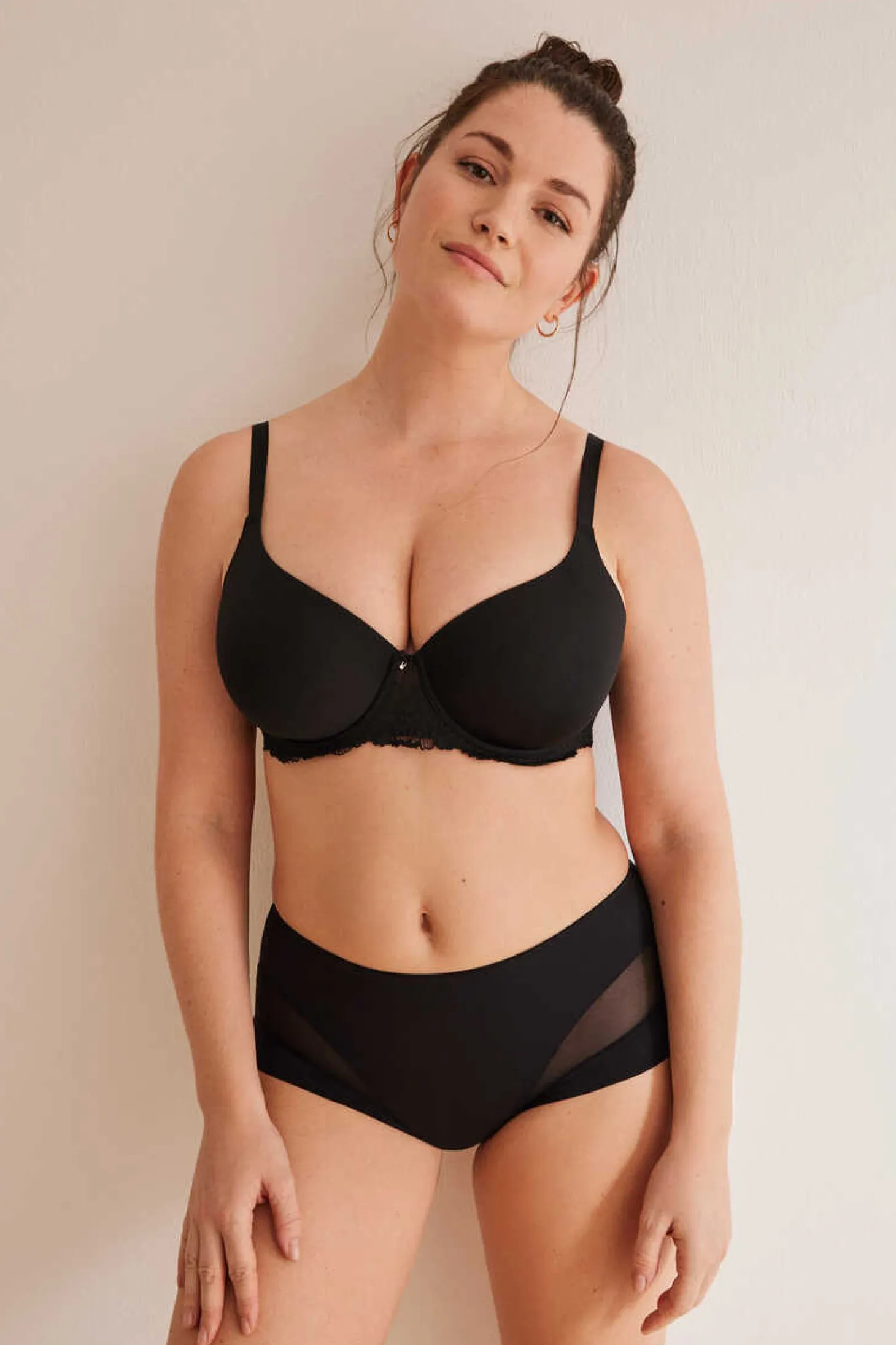 Cuequinha Semi Modeladora Alta Preta