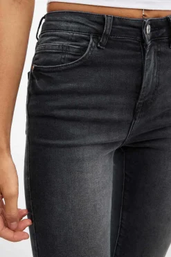 Jeans Basicos Skinny Cintura Media