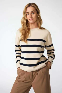 Jeans Cigarro Cintura Media