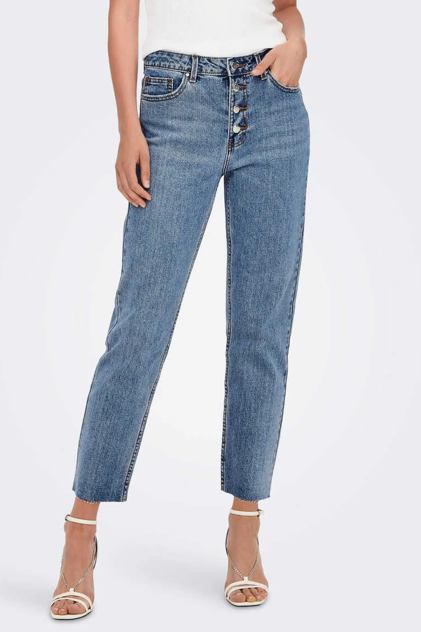 Jeans De Corte Mom Fit 5 Bolsos